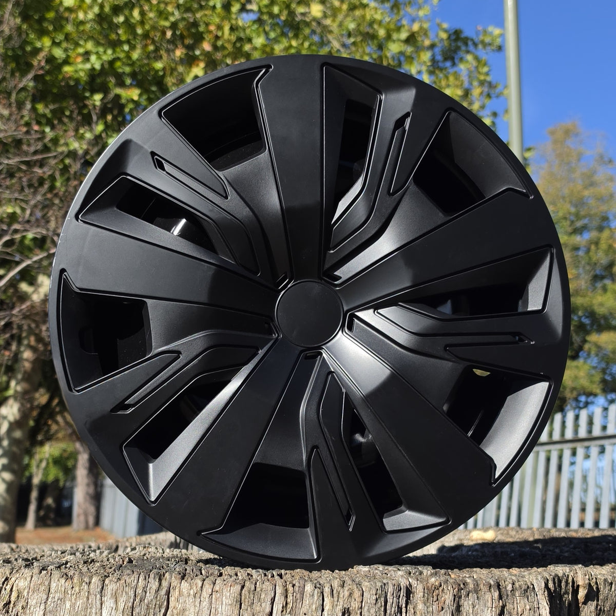 Black 16 inch wheel trims - Style 19 - Image 1