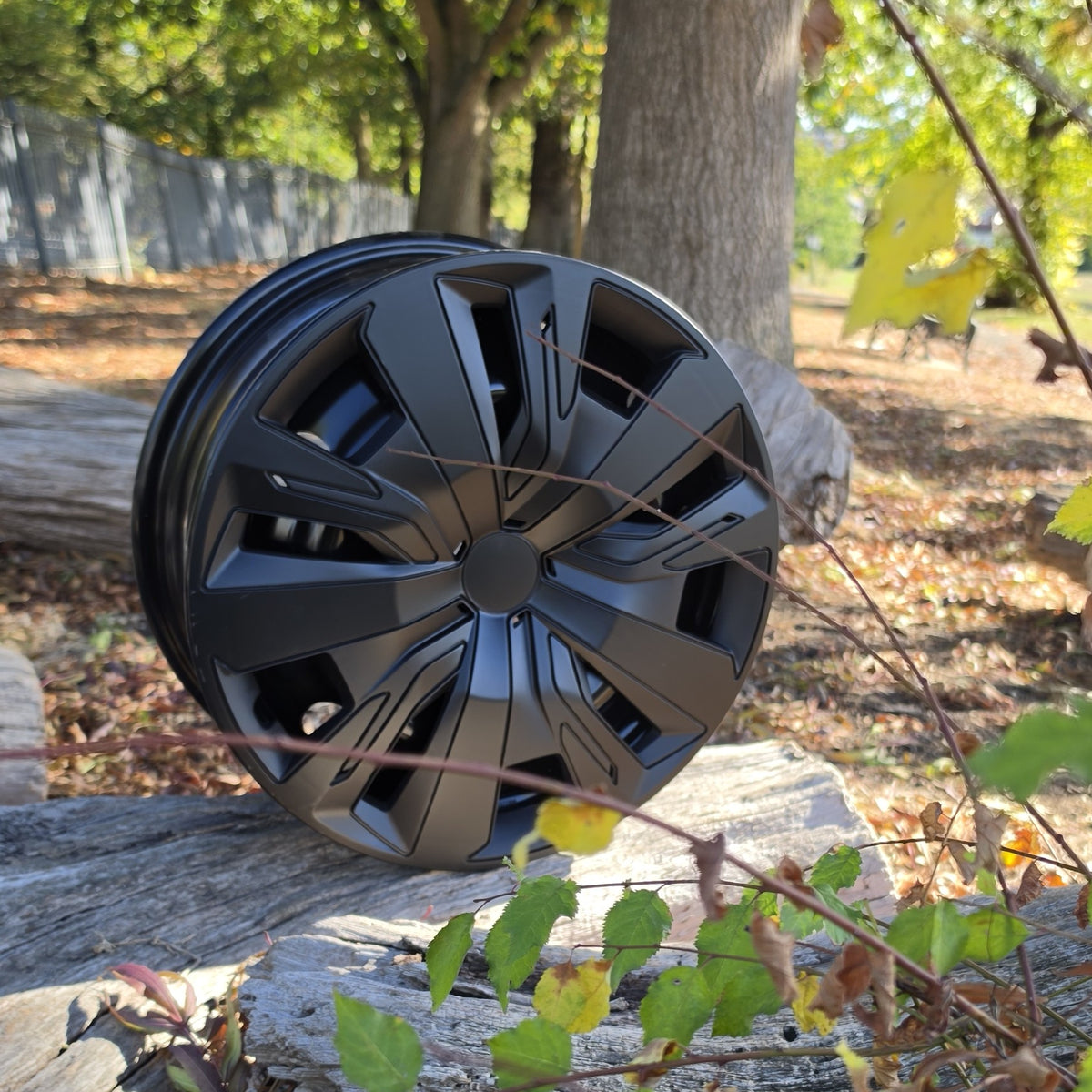 Black 16 inch wheel trims - Style 19 - Image 3