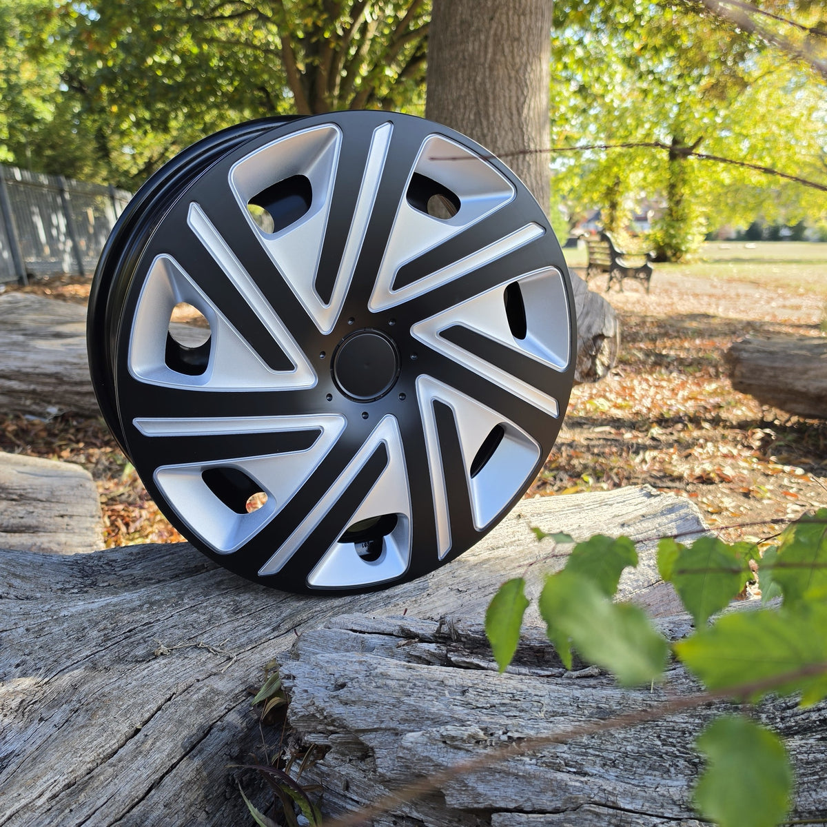 Black/Silver 16 inch wheel trims - Style 21 - Image 3